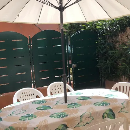 Apartment La Marina 2