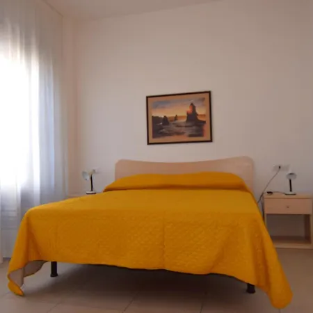 La Marina 2 *